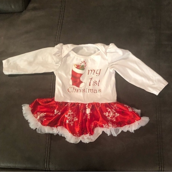 ⭐️Host Pick⭐️ Baby’s First Christmas Dress - Picture 2 of 9